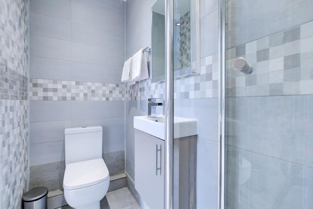 Apartament Comfy And Convenient Lewisham With Free Street Parking, Wifi And Quick Access To Sleep 3